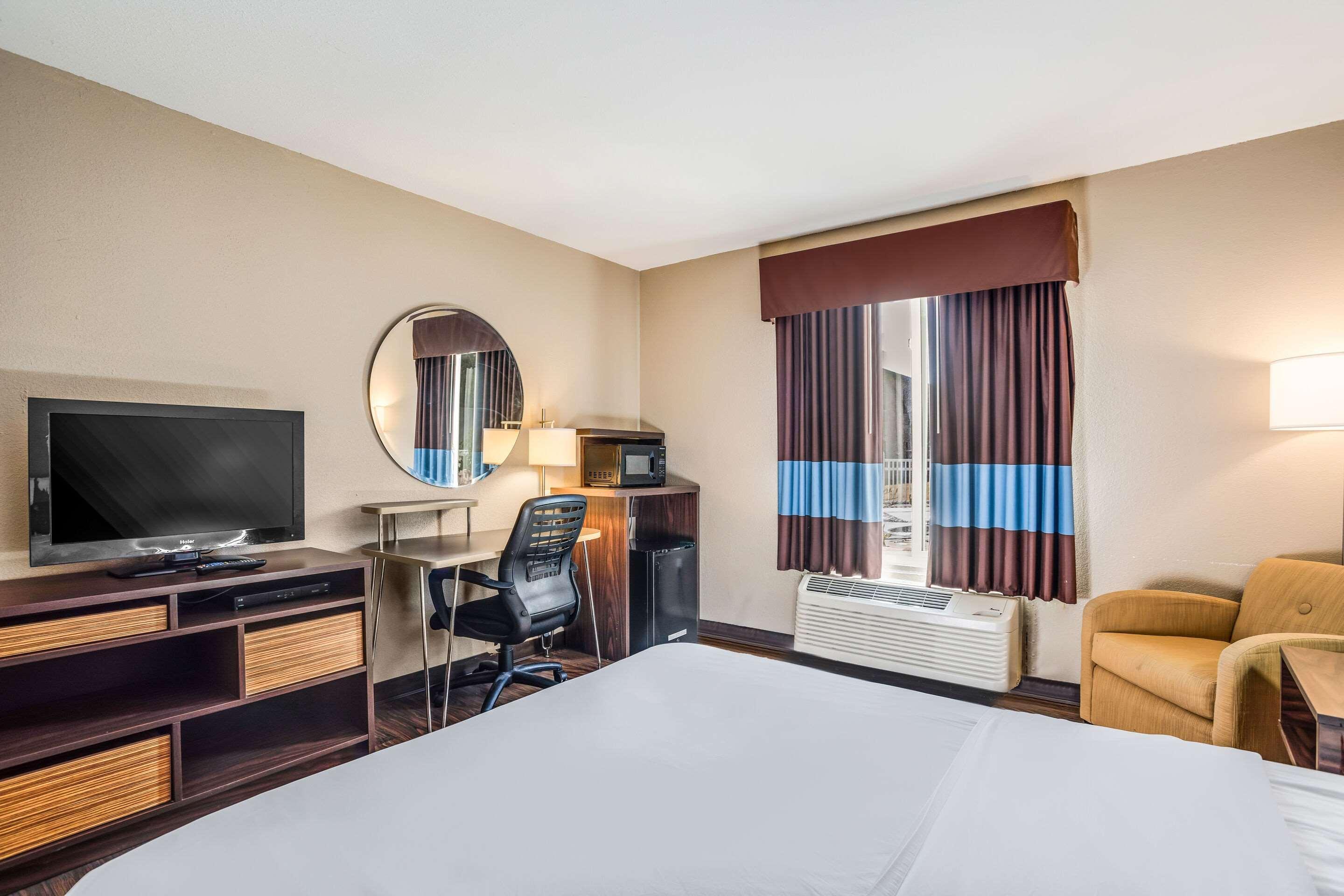 Quality Inn Calvert City - Paducah East Екстер'єр фото