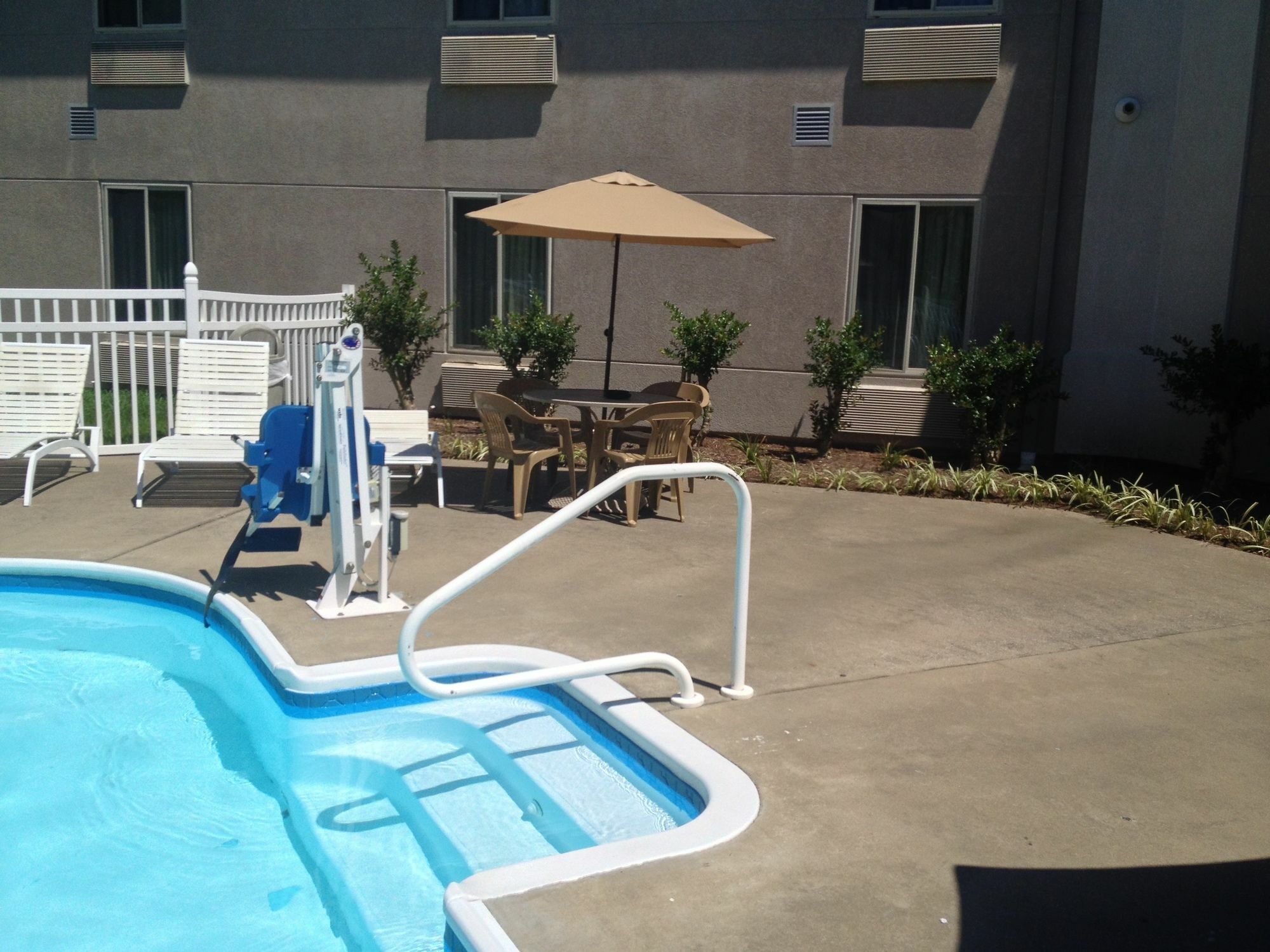 Quality Inn Calvert City - Paducah East Екстер'єр фото